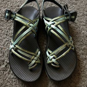 Tri-Strap Green & Turquoise Chacos ZX/3